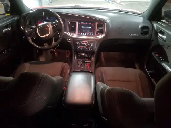 2C3CDXJGXJH210998 2018 DODGE CHARGER - Image 8