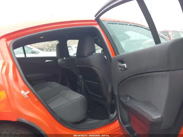 2C3CDXJGXKH550492 2019 DODGE CHARGER - Image 8