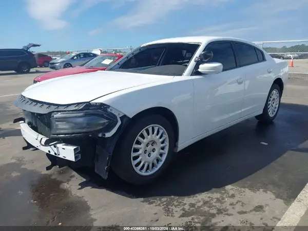 2C3CDXKT0JH295720 2018 DODGE CHARGER - Image 2