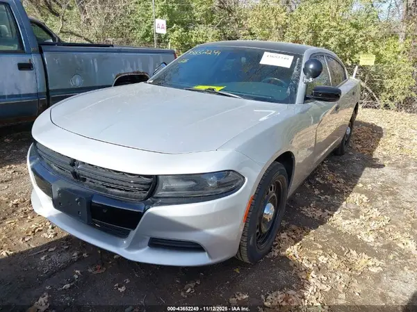 2C3CDXKT0JH330112 2018 DODGE CHARGER - Image 2