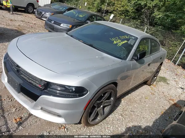 2C3CDXKT0KH592701 2019 DODGE CHARGER - Image 2