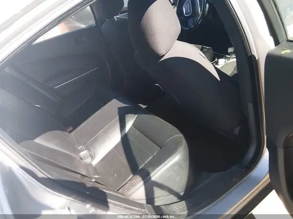 2C3CDXKT0KH647938 2019 DODGE CHARGER - Image 8
