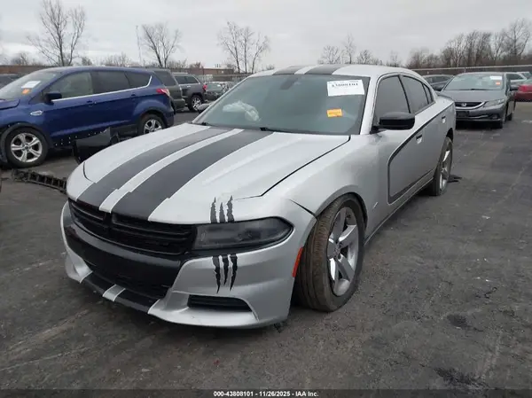2C3CDXKT1JH244470 2018 DODGE CHARGER - Image 2