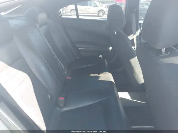 2C3CDXKT2KH755283 2019 DODGE CHARGER - Image 8