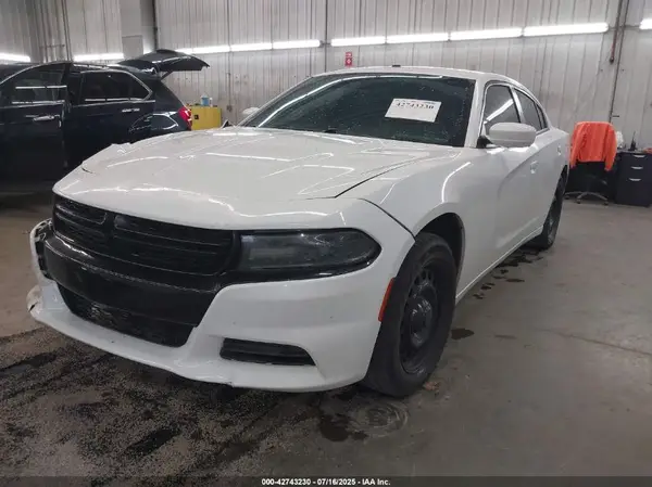 2C3CDXKT3JH181162 2018 DODGE CHARGER - Image 2
