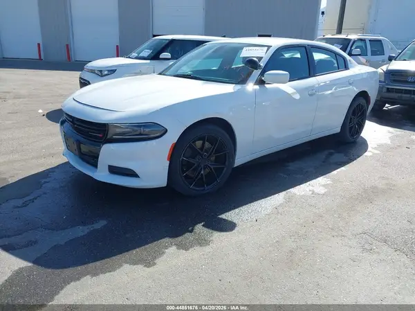 2C3CDXKT4JH167755 2018 DODGE CHARGER - Image 2