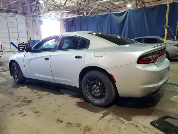 2C3CDXKT4KH647828 2019 DODGE CHARGER - Image 2