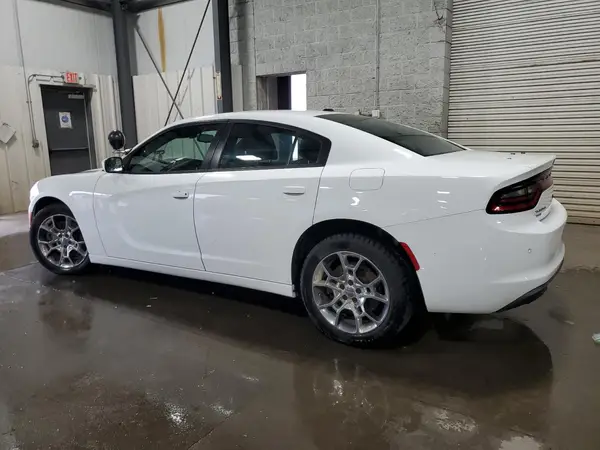2C3CDXKT4KH682272 2019 DODGE CHARGER - Image 2
