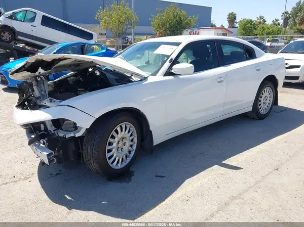 2C3CDXKT5GH260082 2016 DODGE CHARGER - Image 2