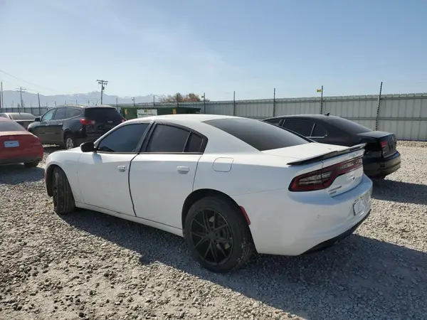 2C3CDXKT5HH585526 2017 DODGE CHARGER - Image 2