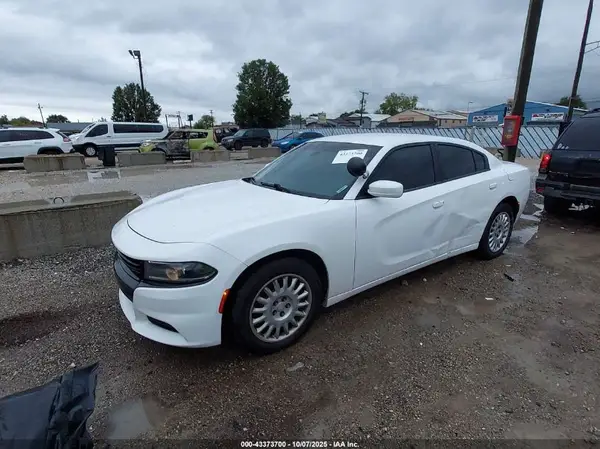 2C3CDXKT5JH225940 2018 DODGE CHARGER - Image 2