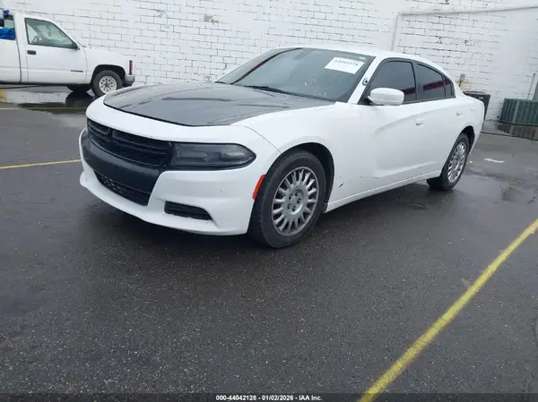 2C3CDXKT5JH295518 2018 DODGE CHARGER - Image 2