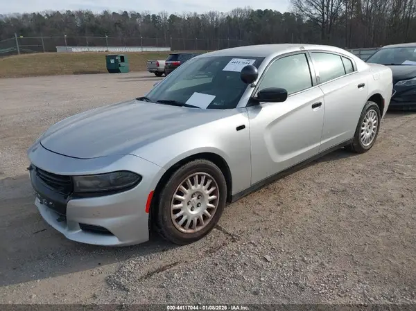 2C3CDXKT5JH330008 2018 DODGE CHARGER - Image 2