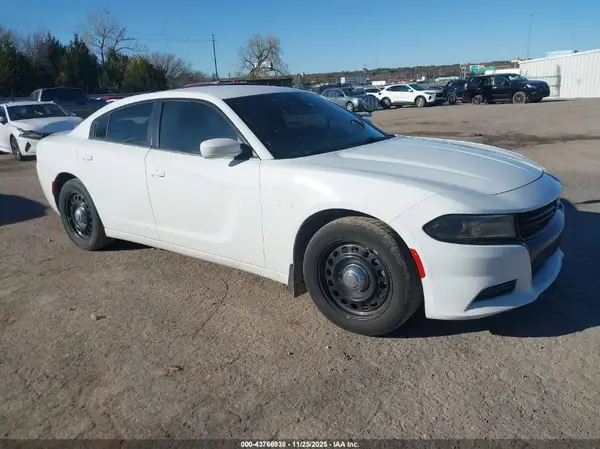 2C3CDXKT5KH639768 2019 DODGE CHARGER - Image 1