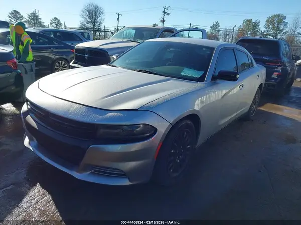 2C3CDXKT6JH285158 2018 DODGE CHARGER - Image 2