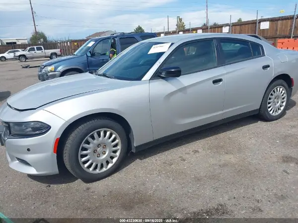 2C3CDXKT7JH303909 2018 DODGE CHARGER - Image 2