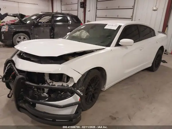 2C3CDXKT7KH600454 2019 DODGE CHARGER - Image 2