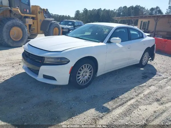 2C3CDXKT7KH600647 2019 DODGE CHARGER - Image 2