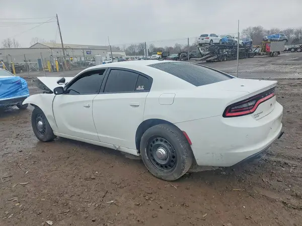 2C3CDXKT8JH181139 2018 DODGE CHARGER - Image 2
