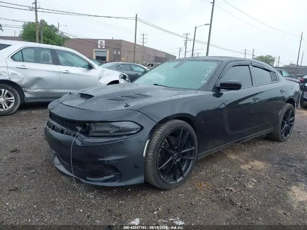 2C3CDXKT8KH547876 2019 DODGE CHARGER - Image 2