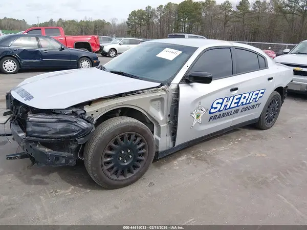 2C3CDXKT8KH581994 2019 DODGE CHARGER - Image 2