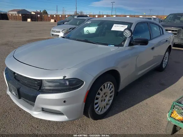 2C3CDXKT9JH285185 2018 DODGE CHARGER - Image 2