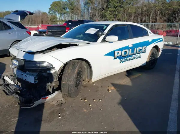 2C3CDXKT9KH647369 2019 DODGE CHARGER - Image 2