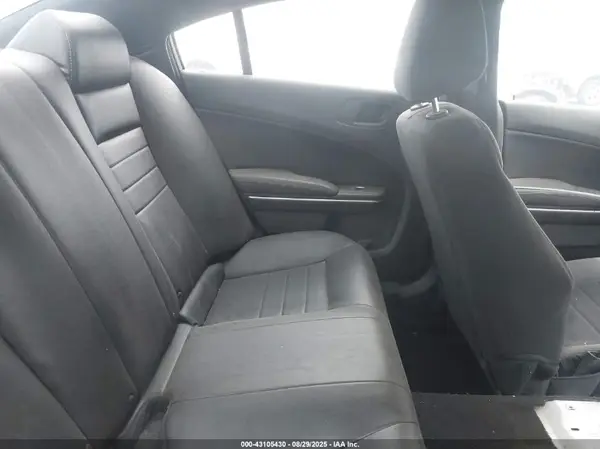 2C3CDXKT9KH647842 2019 DODGE CHARGER - Image 8