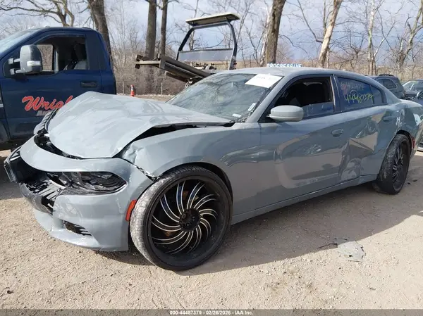 2C3CDXKTXHH542414 2017 DODGE CHARGER - Image 2