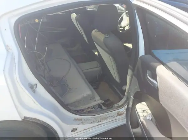 2C3CDXKTXJH301104 2018 DODGE CHARGER - Image 8