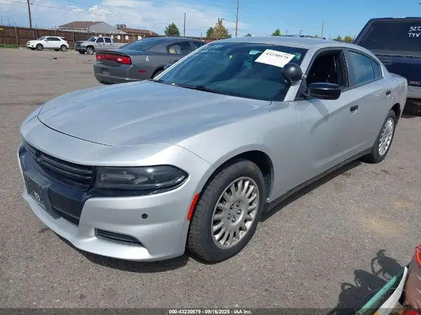 2C3CDXKTXKH647915 2019 DODGE CHARGER - Image 2