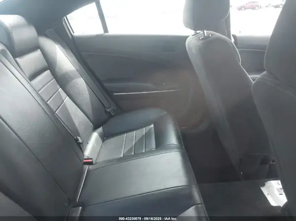 2C3CDXKTXKH647915 2019 DODGE CHARGER - Image 8