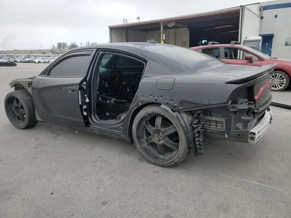 2C3CDXL90PH630535 2023 DODGE CHARGER - Image 2