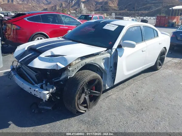 2C3CDXL91JH215683 2018 DODGE CHARGER - Image 2