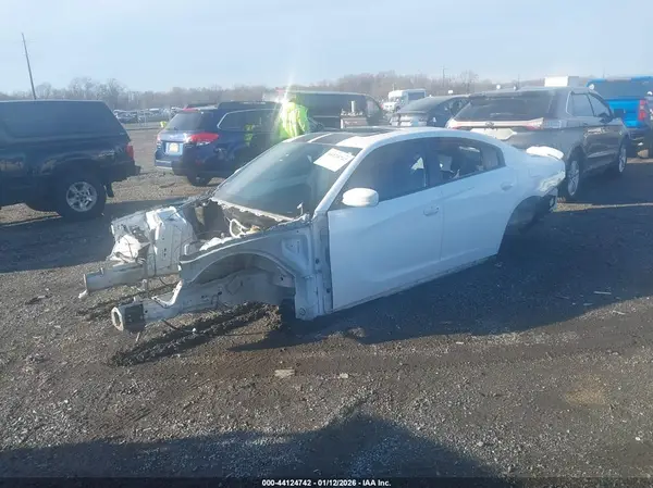 2C3CDXL97HH636821 2017 DODGE CHARGER - Image 2