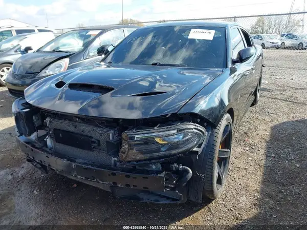 2C3CDXL9XKH522402 2019 DODGE CHARGER - Image 2