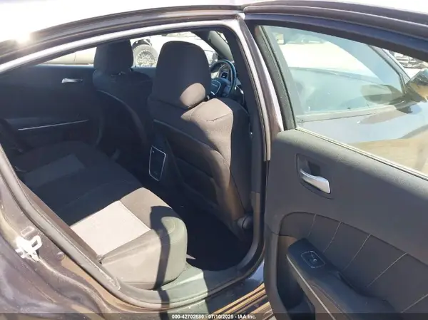 2C3CDXMG7PH570220 2023 DODGE CHARGER - Image 8