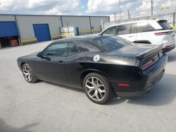 2C3CDZAG0GH108100 2016 DODGE CHALLENGER - Image 2