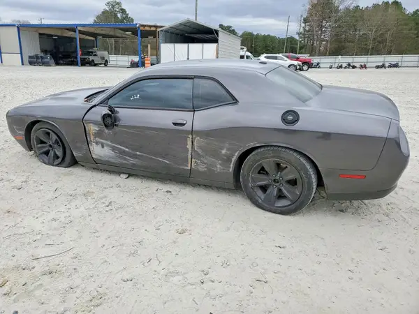 2C3CDZAG0GH138570 2016 DODGE CHALLENGER - Image 2