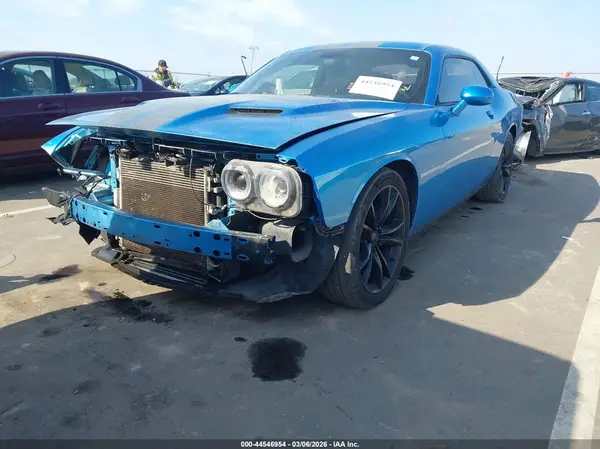 2C3CDZAG0GH172055 2016 DODGE CHALLENGER - Image 2