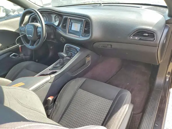 2C3CDZAG0GH176865 2016 DODGE CHALLENGER - Image 8