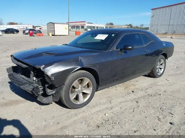 2C3CDZAG0GH245232 2016 DODGE CHALLENGER - Image 2