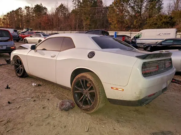 2C3CDZAG0GH250303 2016 DODGE CHALLENGER - Image 2