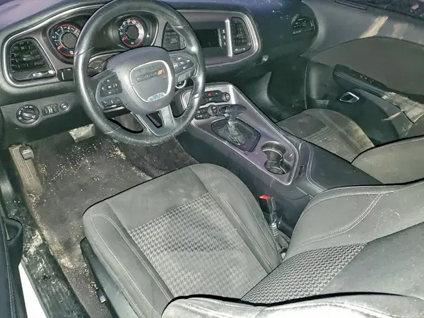2C3CDZAG0GH250303 2016 DODGE CHALLENGER - Image 8