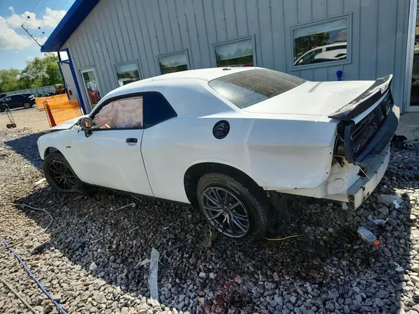 2C3CDZAG0GH274956 2016 DODGE CHALLENGER - Image 2