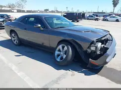 2C3CDZAG0GH280000 2016 DODGE CHALLENGER