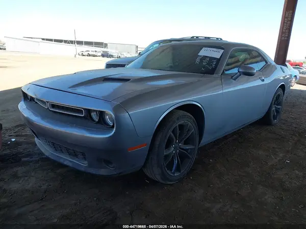2C3CDZAG0GH280062 2016 DODGE CHALLENGER - Image 2