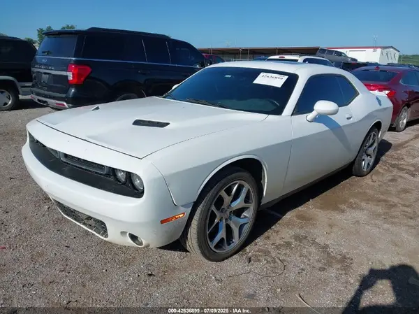 2C3CDZAG0GH289277 2016 DODGE CHALLENGER - Image 2