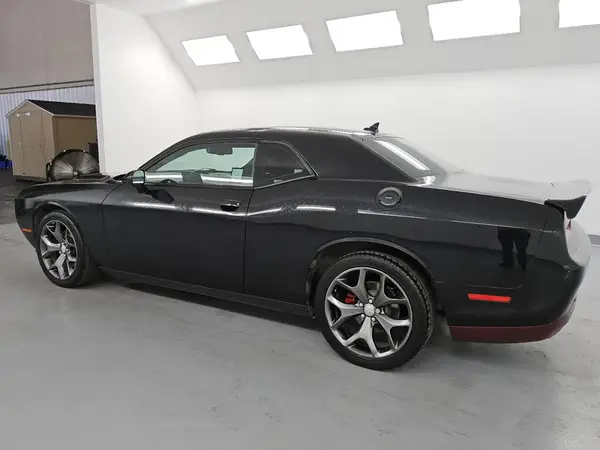 2C3CDZAG0GH329714 2016 DODGE CHALLENGER - Image 2