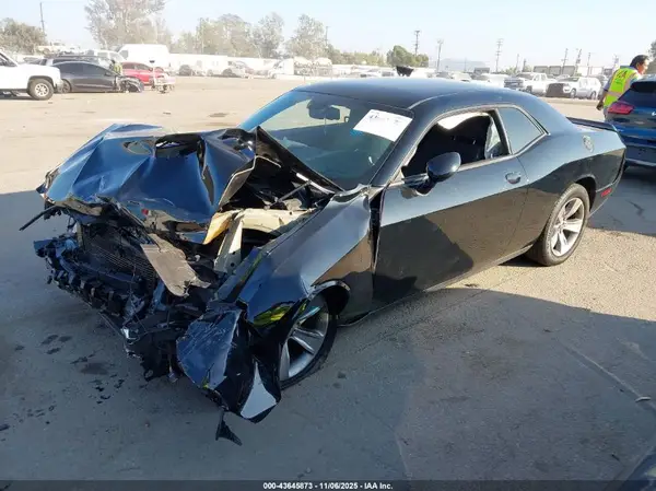 2C3CDZAG0GH338770 2016 DODGE CHALLENGER - Image 2